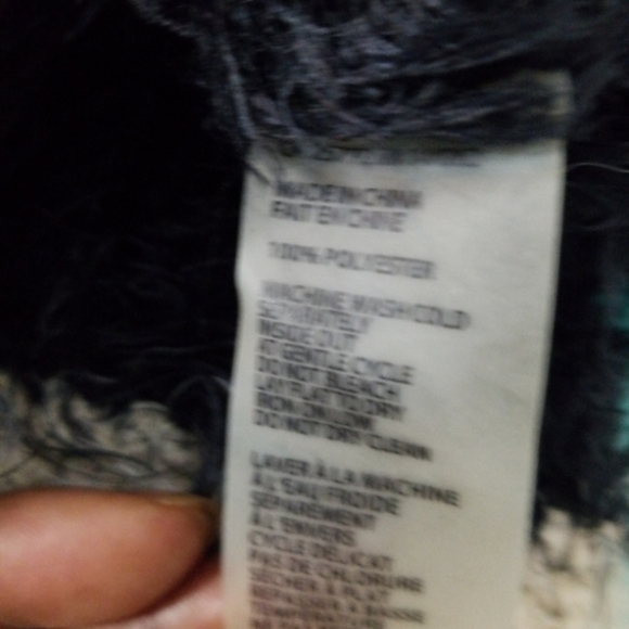 Dex fuzzy cozy crew neck sweater - Picture 4 of 6